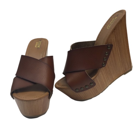 Mossimo Shoes - Mossimo Leather Cross Platform Sandal Wedge 6.5